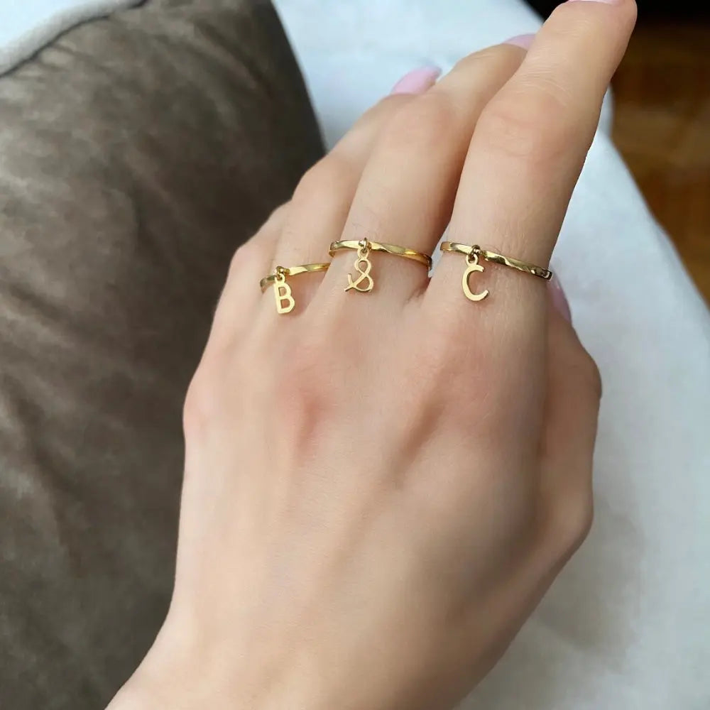 Bague initiale médaille