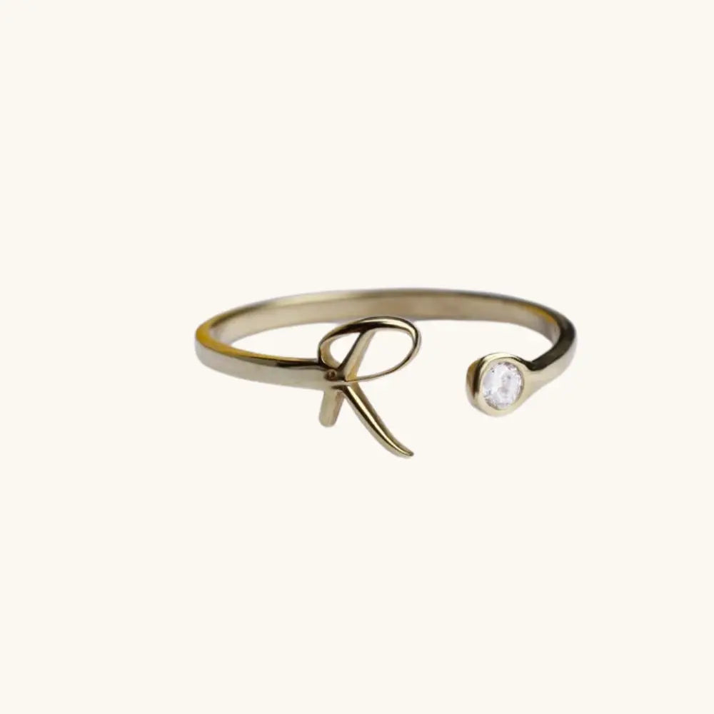 Bague initiale avec pierre de naissance
