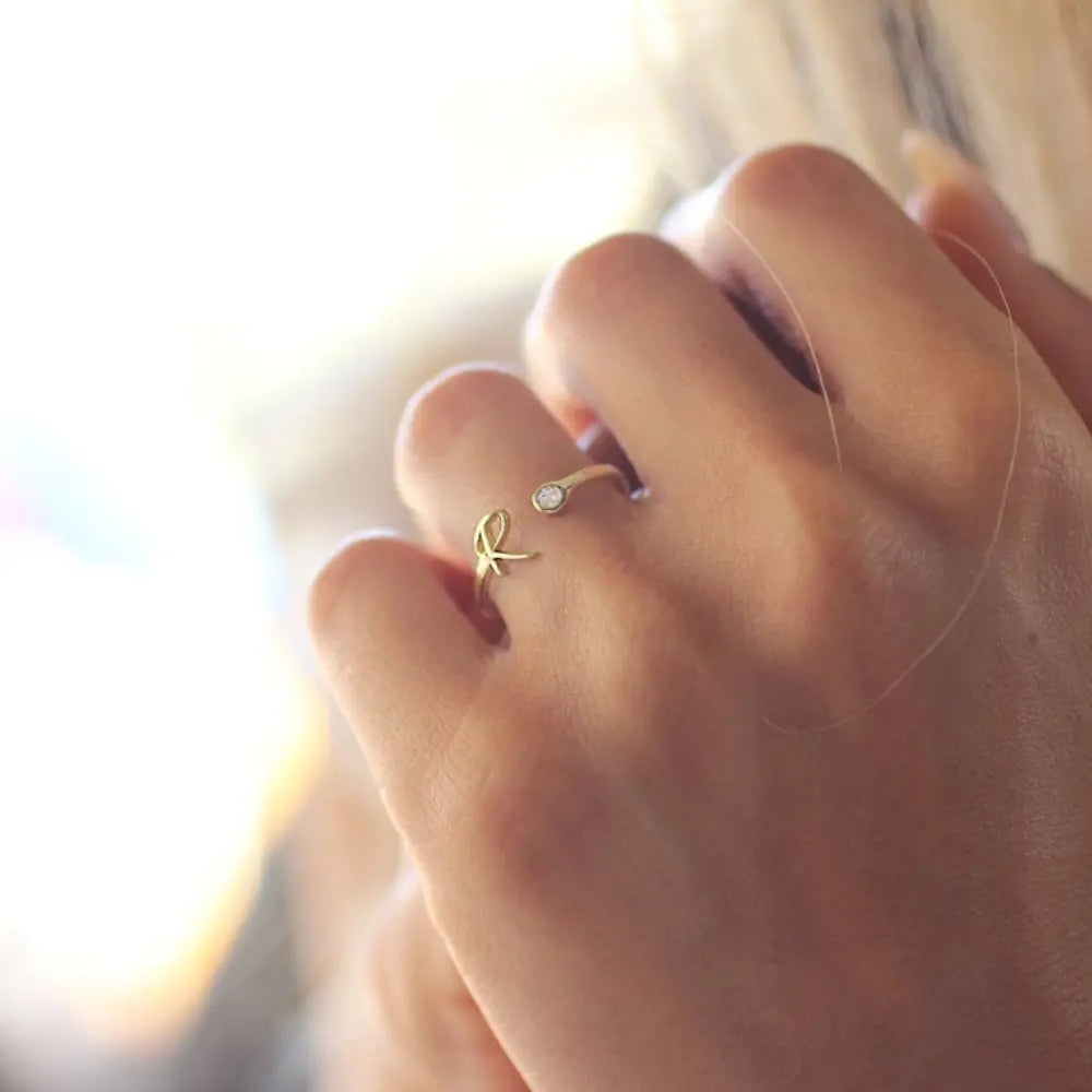 Bague initiale avec pierre de naissance