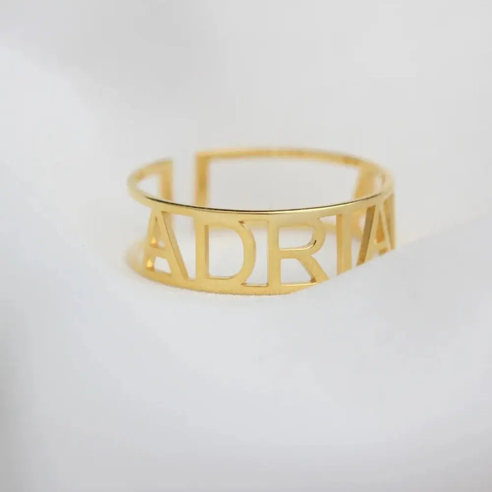 Bague prénom délicate