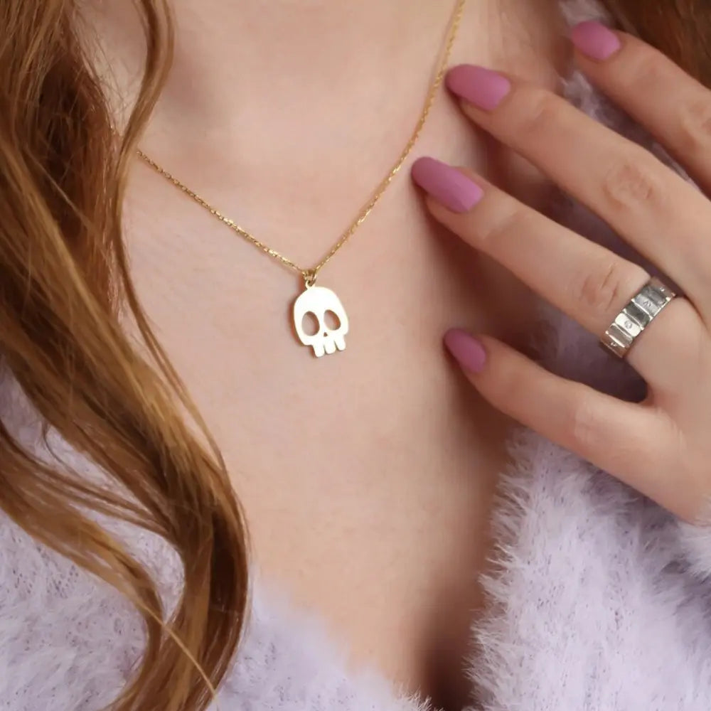Collier de crâne mignon