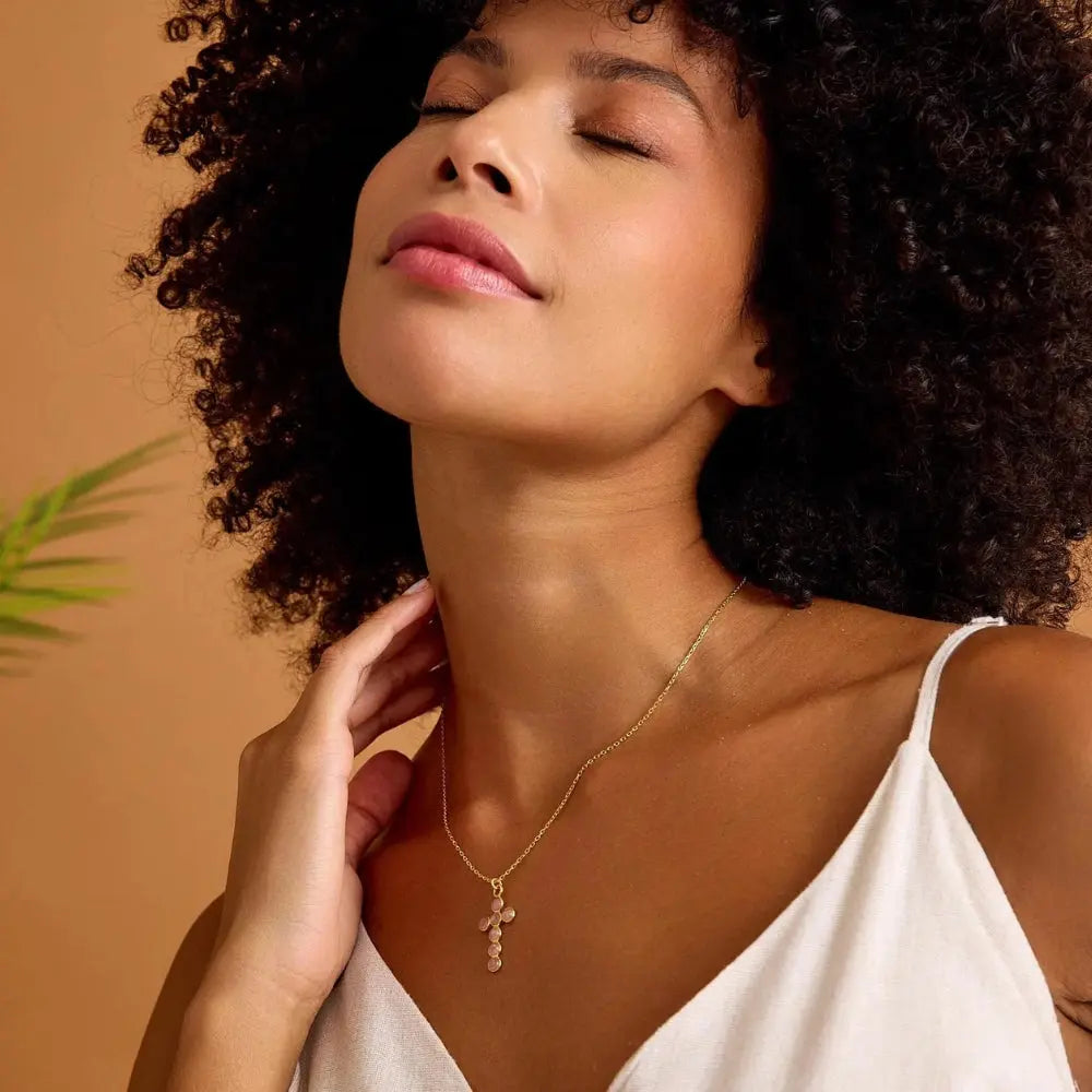 Collier croix pierre de naissance