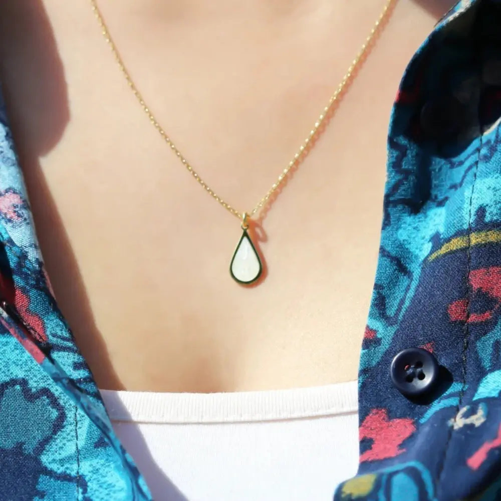 Collier goutte nacre