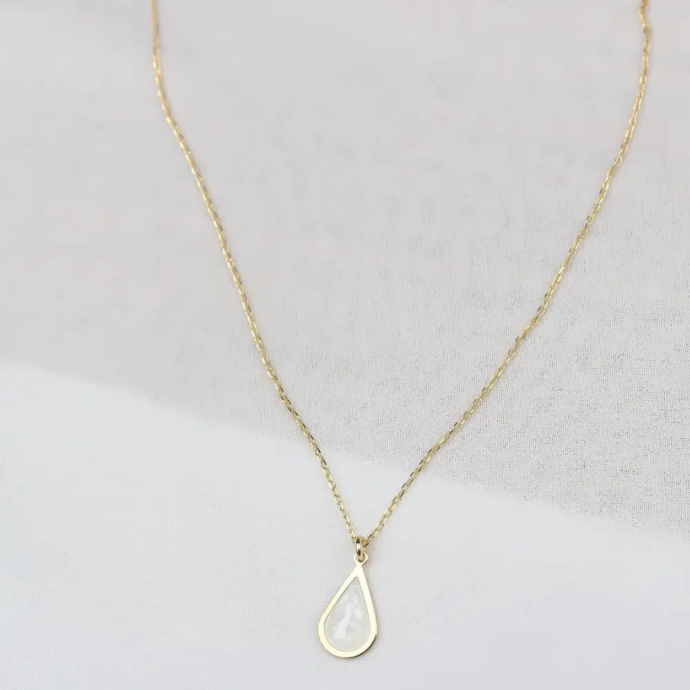 Collier goutte nacre