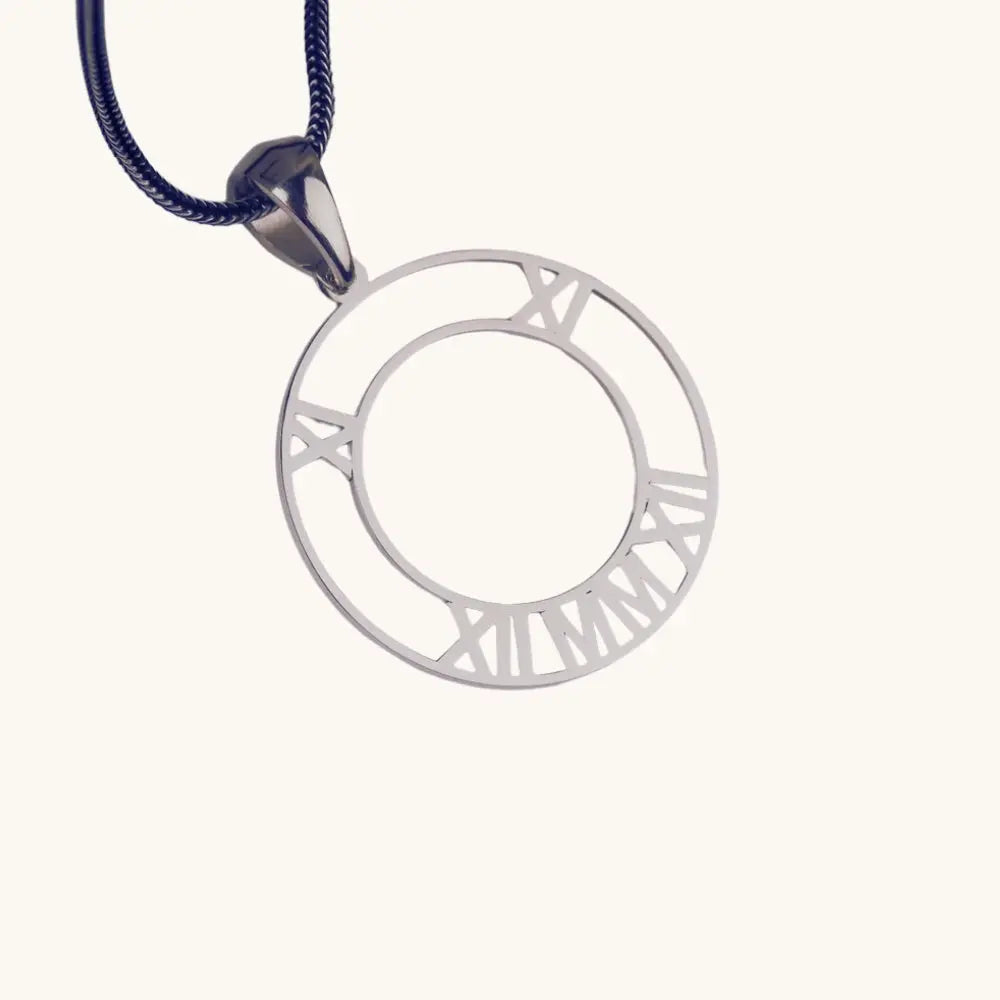 Collier homme chiffre romain