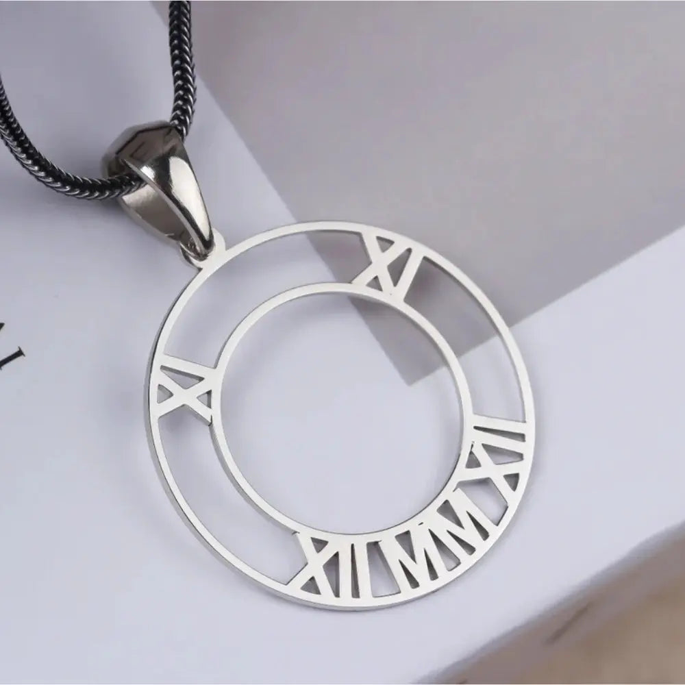 Collier homme chiffre romain