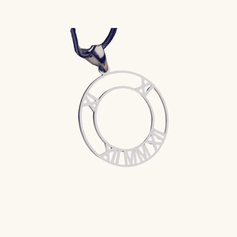Collier homme chiffre romain
