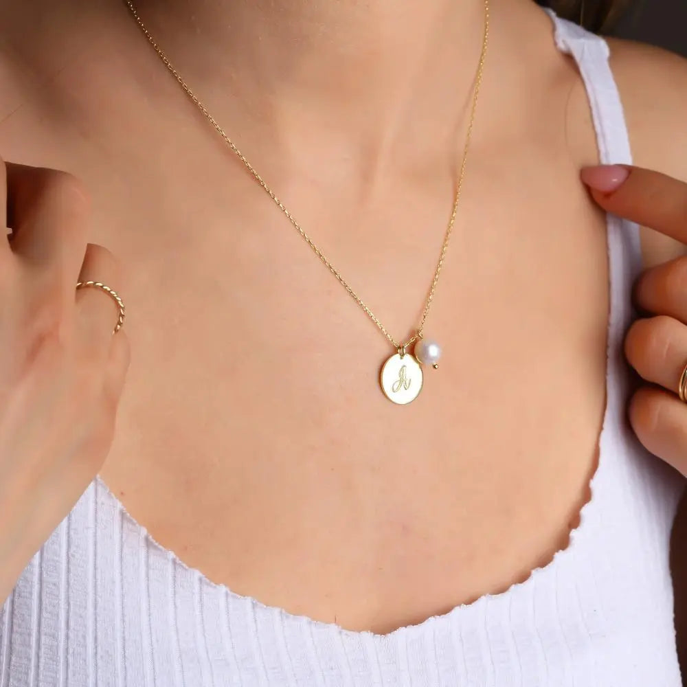 Collier initiale perles