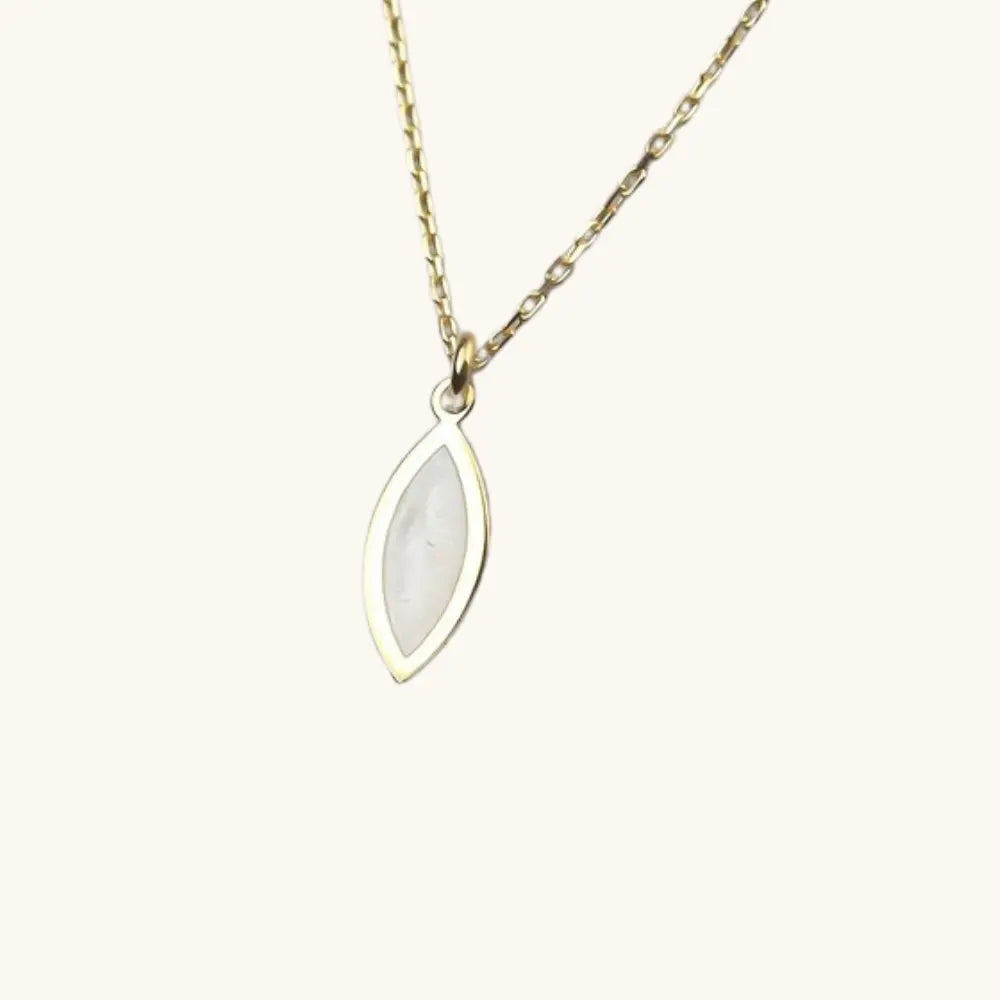 Collier minimaliste nacre