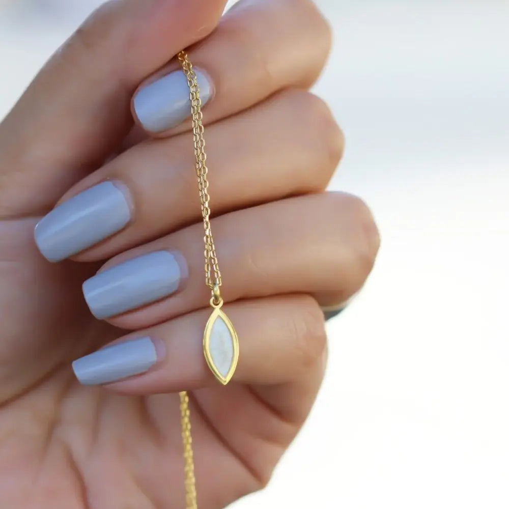Collier minimaliste nacre