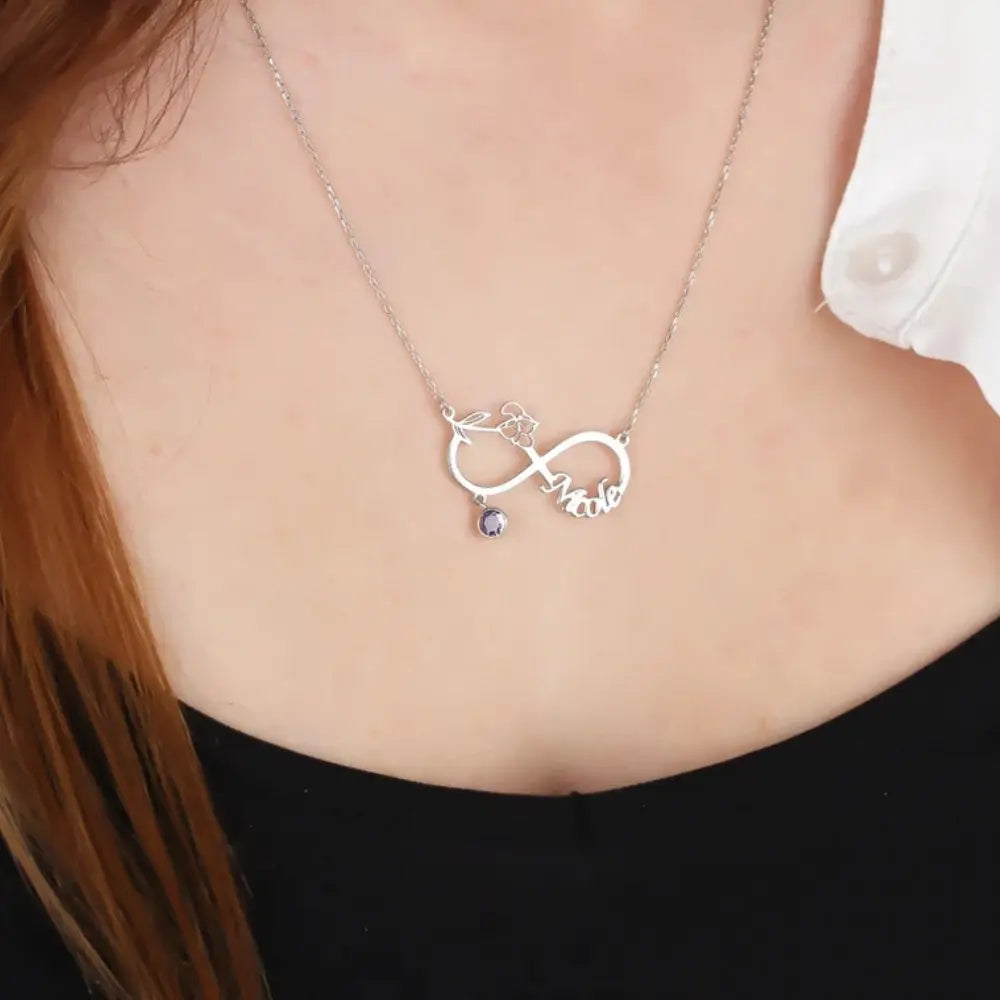 Collier prénom infini fleur de naissance