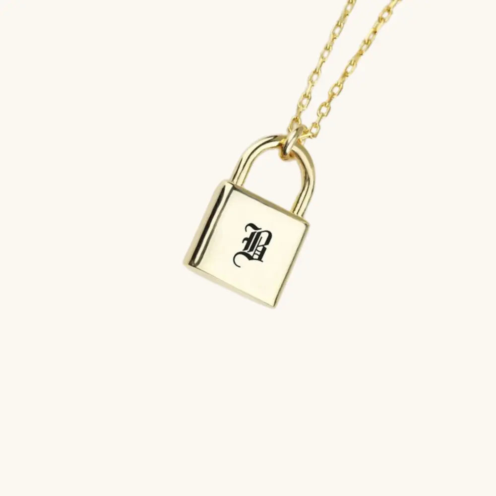Collier initiale cadenas