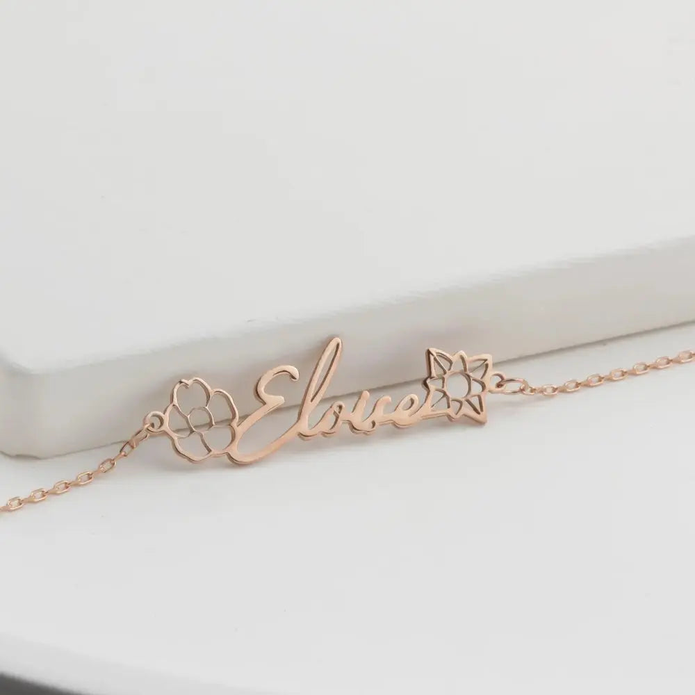 Bracelet prénom et fleur de naissance personnalisé 
