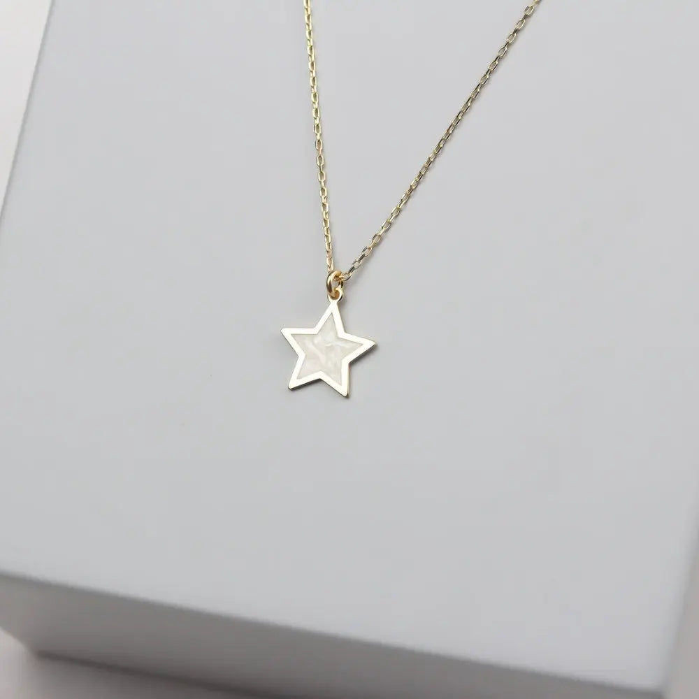 Collier étoile nacre dorée 