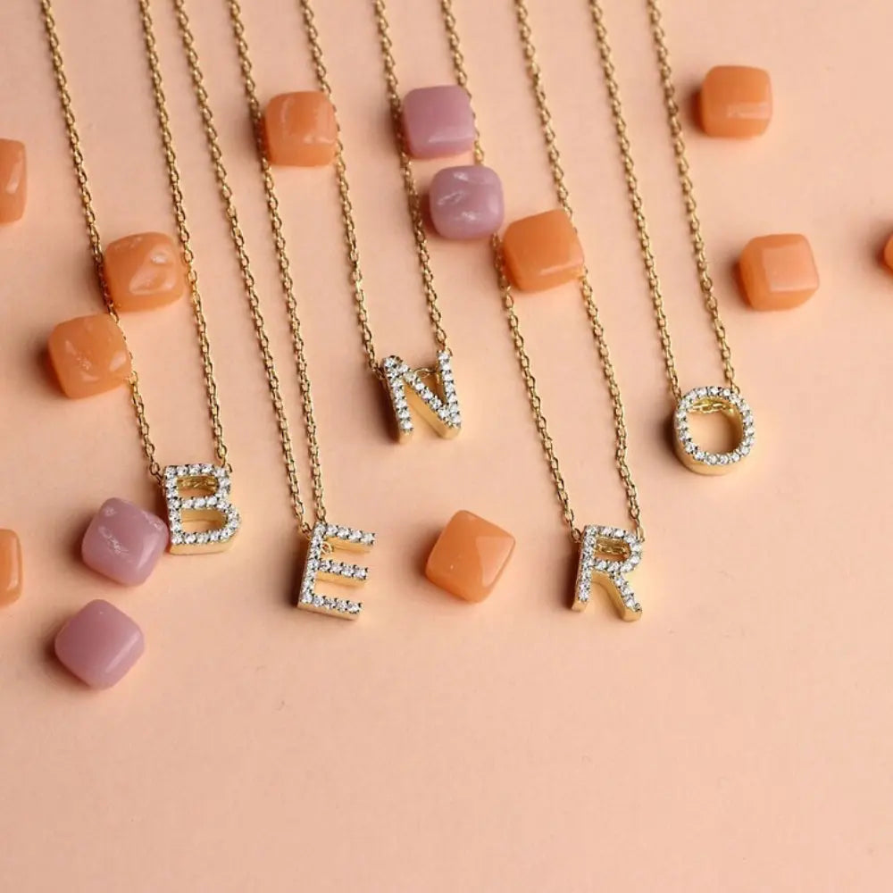 Collier lettre initiale 