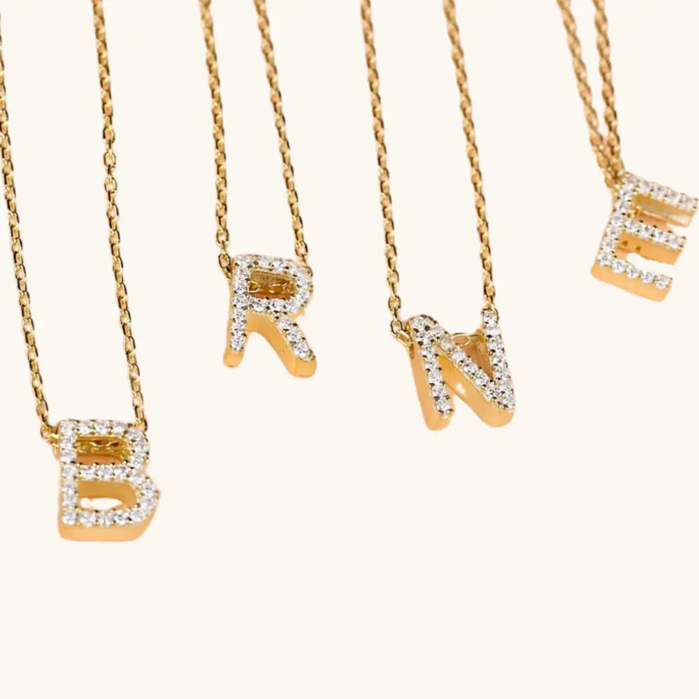 Collier lettre initiale 
